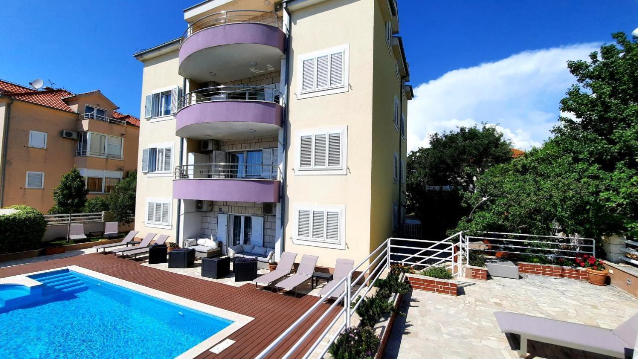 Apartament Sea View- Spacious With Shared Pool Split